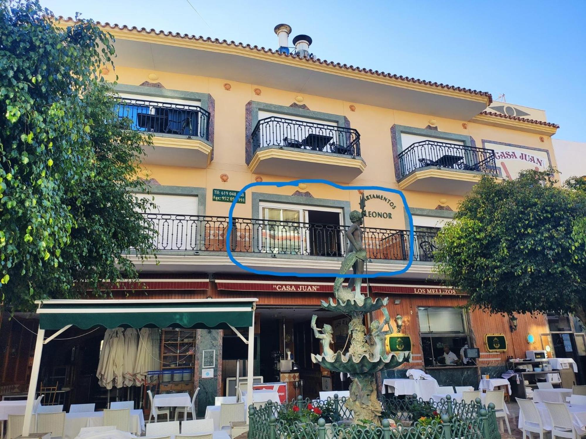 Apartamentos Leonor Carihuela Torremolinos Bagian luar foto